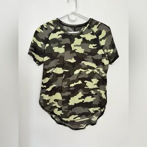 lululemon athletica Camo Short Sleeve Tee
